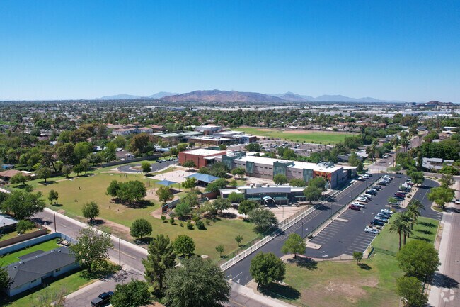 Broadmor Elementary in Tempe includes a playground and basketball court.