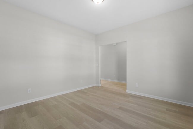 283 Cromer St, Savannah, GA 31407 - photo 4