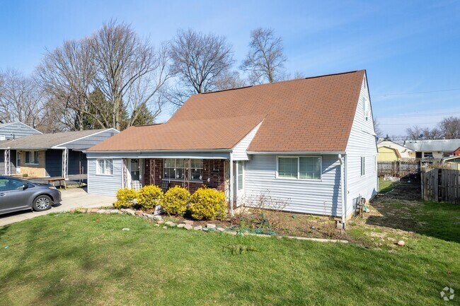 You’ll find two- and three-bedroom ranch-style houses dating back to the 1950s and 60s on walkable, tree-lined streets.