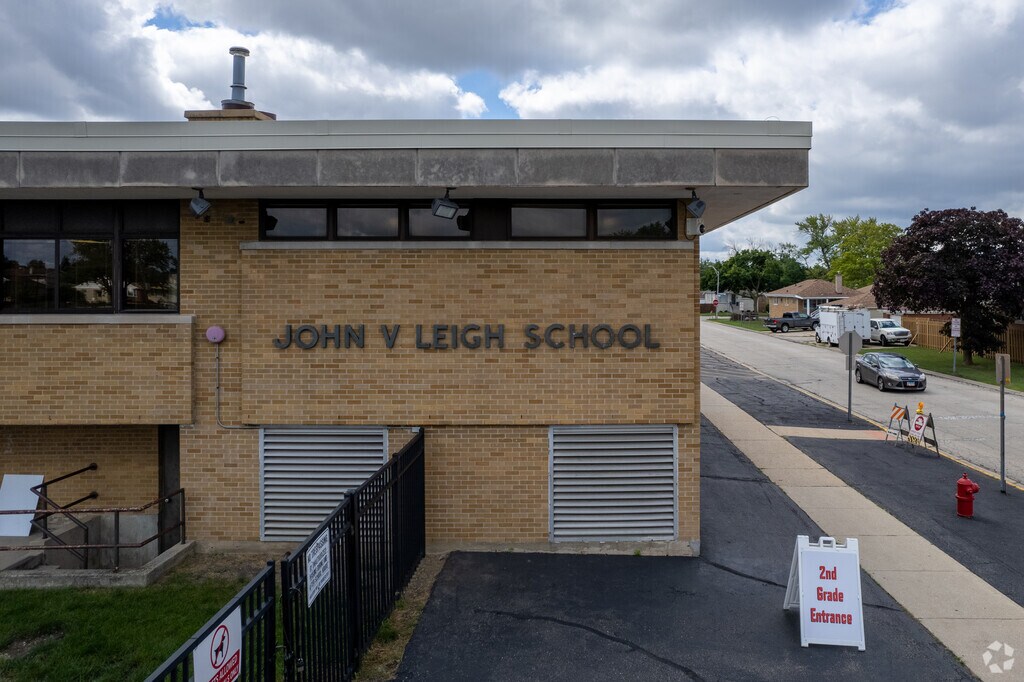 J Leigh Elementary School Entrance.