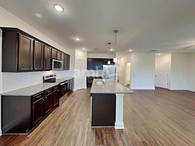 2902 Alanas Mdw Way, Green Cove Springs, FL 32043 - photo 3