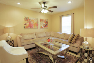 6425 Mcpherson Rd, Laredo, TX 78041