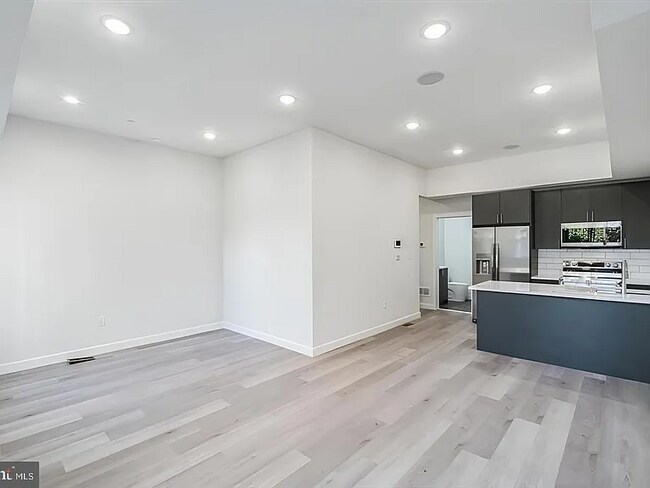 2417 N 7th St unit A, Philadelphia, PA 19133 - photo 2