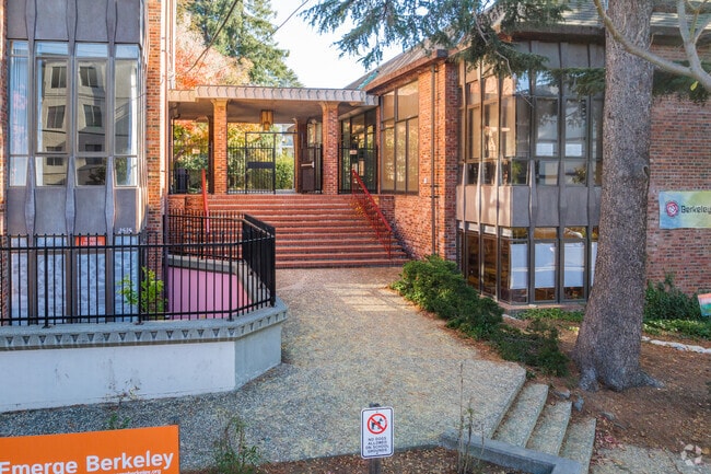 Berkeley Rose Waldorf School provides quality education to students in Alameda County.