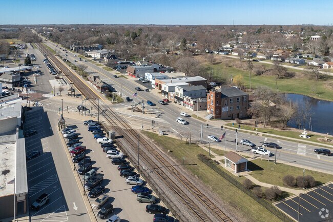 Residents can commute to Chicago in 44 miles along Route 14,  running through Cary.