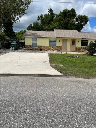 12337 Buffing Rd Unit B, Port Charlotte, FL 33981