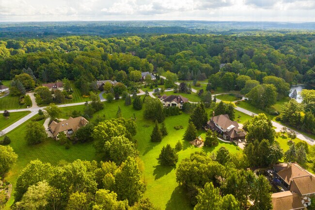 Moreland Hills is a charming village in eastern Cuyahoga County, Ohio.