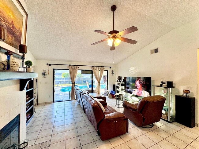 684 Starstone Dr, Lake Mary, FL 32746 - photo 3