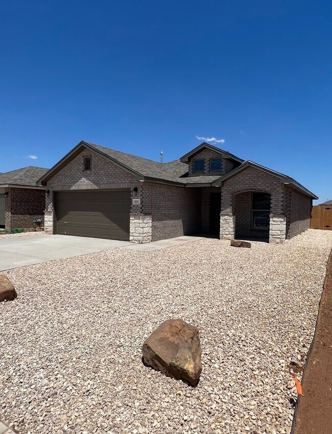 3221 Virginia Ave, Lubbock, TX 79407