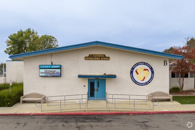 Ladera Stars Academy is dedicated to providing students with innovative academic experiences.