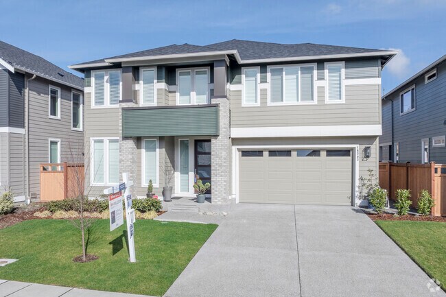 Contemporary craftsmen homes are a common site to see in the Tehaleh Washington area.