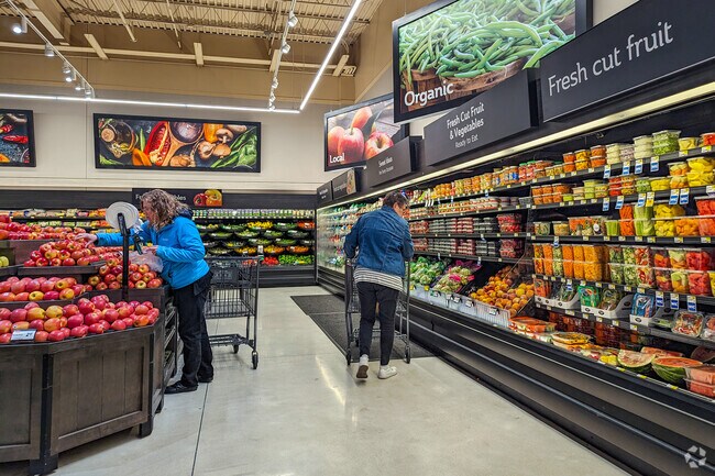 For all their grocery needs, Carver residents can shop Cub Foods in nearby Chaska.