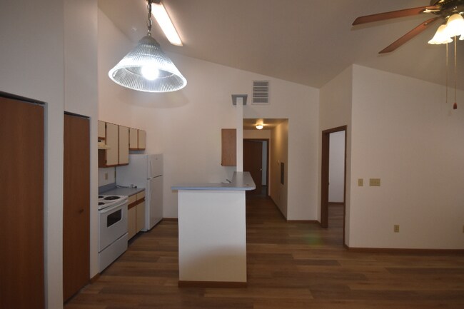 10601 Cunot-Cataract Rd unit 12, Poland, IN 47868 - photo 6