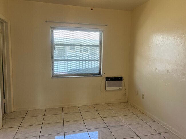2359 NE 172nd St unit 2, North Miami Beach, FL 33160 - photo 7