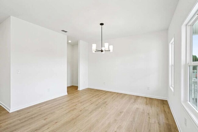 5445 Hargrove Way, Flowery Branch, GA 30542 - photo 4