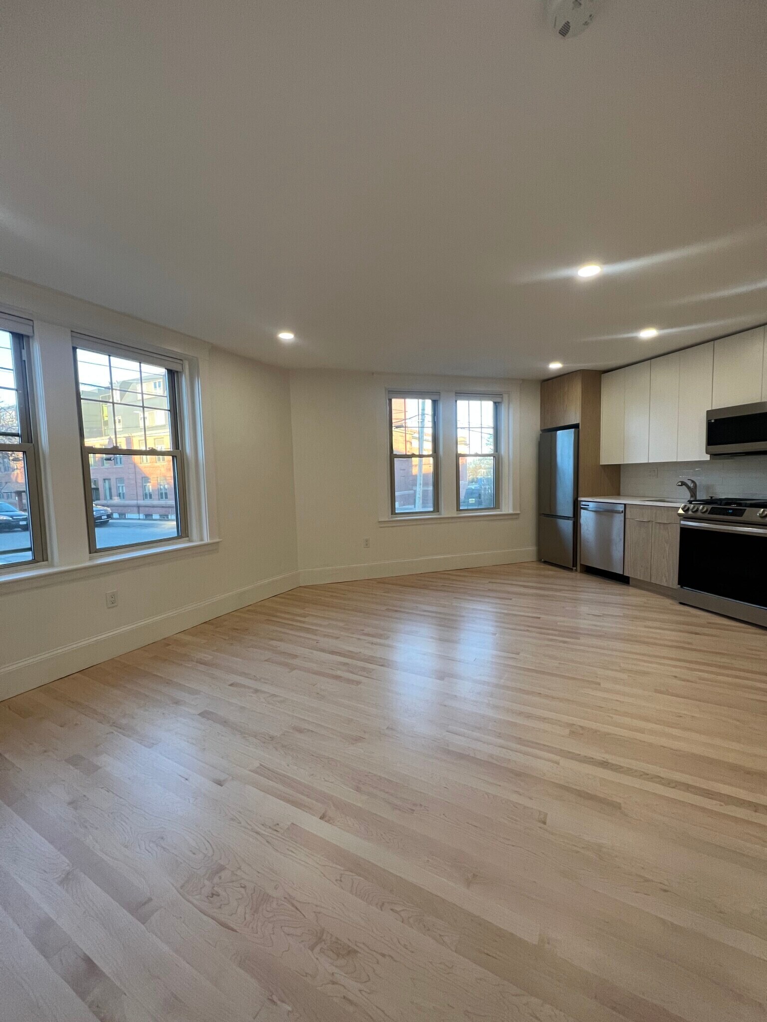 26 Bradlee Rd unit 3, Medford, MA 02155 - photo 1