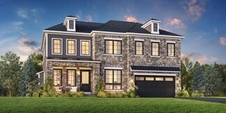 44 Sequoia Cir, Plandome, NY 11030