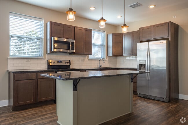 4BR, 2BA - 1,320SF - Kitchen