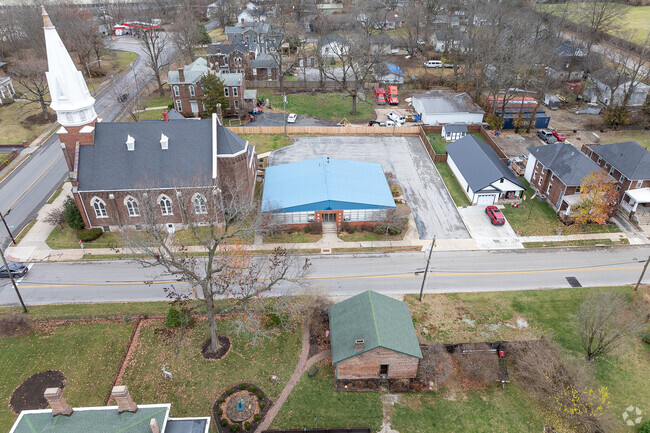 St. John Catholic School provides Pre-school through 8th grade, Catholic education.