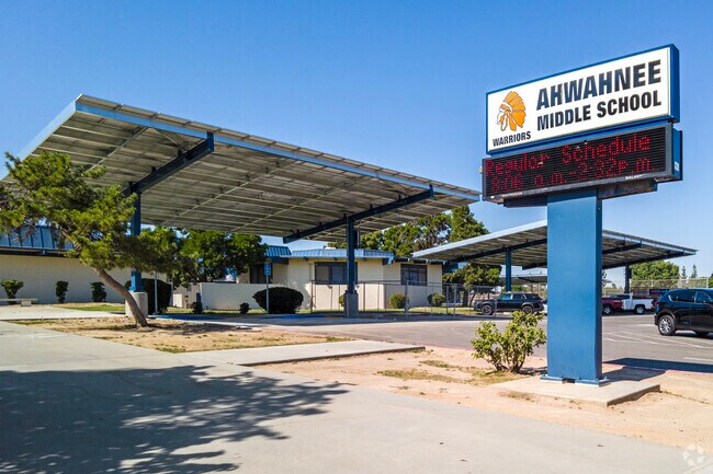 Ahwahnee Middle School serves grades 7-8 in Fresno.