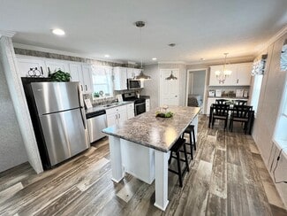 141 Woodsong Ct SE, Cartersville, GA 30121