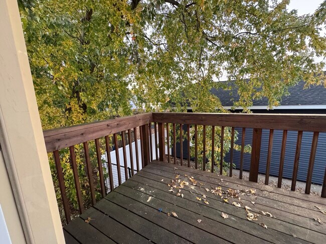 1404 Hayden Ave unit 3, Altoona, WI 54720 - photo 5