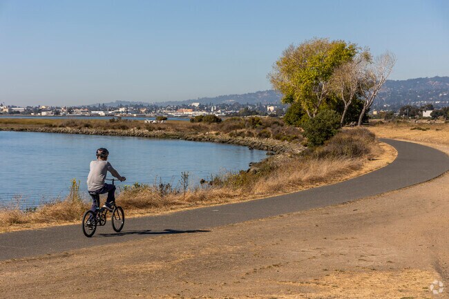 Elmhurst Park residents can commute to work using beautiful bicycle trails.