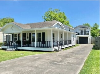 6716 Jefferson Blvd, Groves, TX 77619