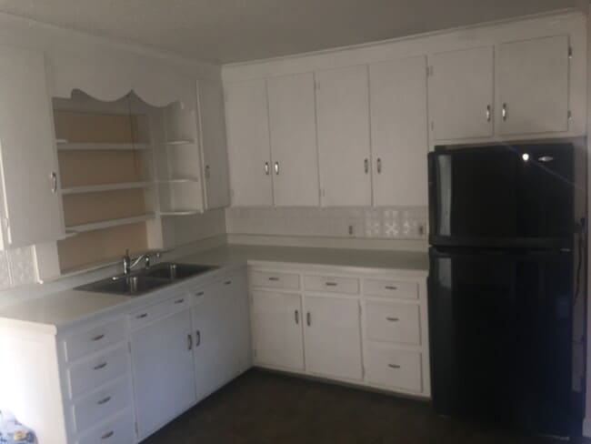 42 Beach Ave unit 3, Terryville, CT 06786 - photo 2