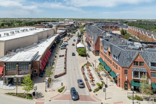 The Glen Town Center is a vibrant high-end shopping in an outdoor environment.