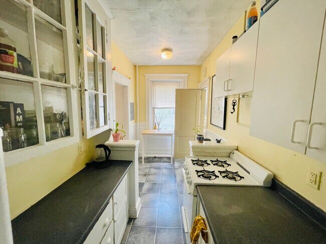 120 Brainerd Rd unit 14, Allston, MA 02134 - photo 7