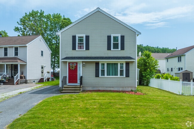 Two story Colonial homes in West Chelmsford provide single families with opportunities to grow.