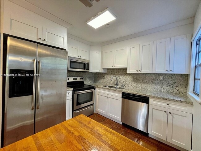 5842 SW 60th St, Miami, FL 33143 - photo 7