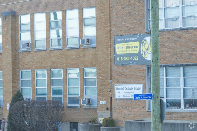 Montini Catholic School is a highly rated school in McHenry.