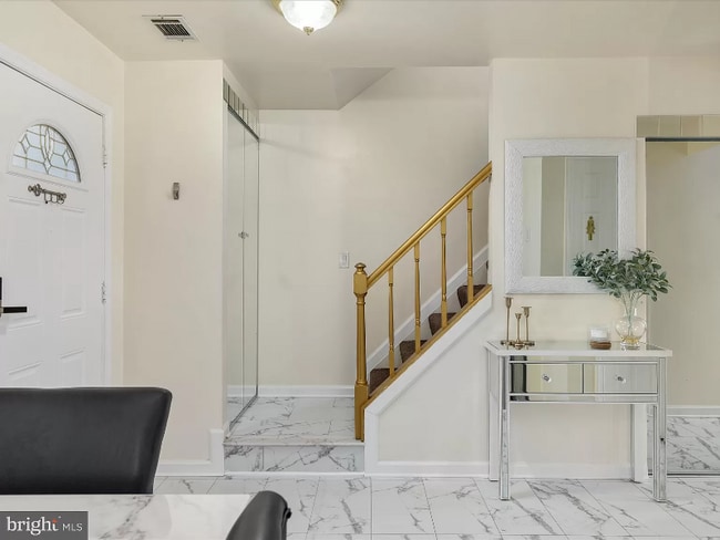 14707 Southwarke Place, Centreville, VA 20120 - photo 6