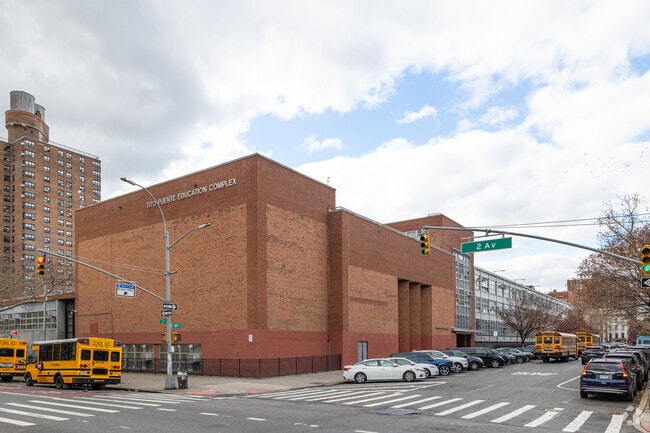 M372 Esperanza Preparatory Academy has a large student body.
