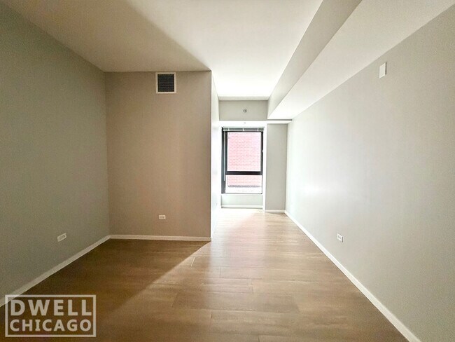 231 W Scott St unit 1, Chicago, IL 60610 - photo 6