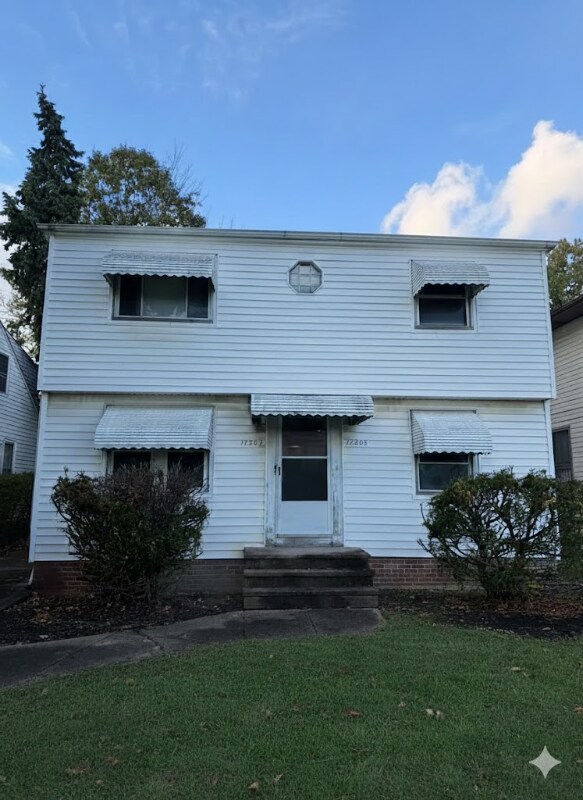 11205 Mccracken Rd Unit Down Unit, Garfield Heights, OH 44125