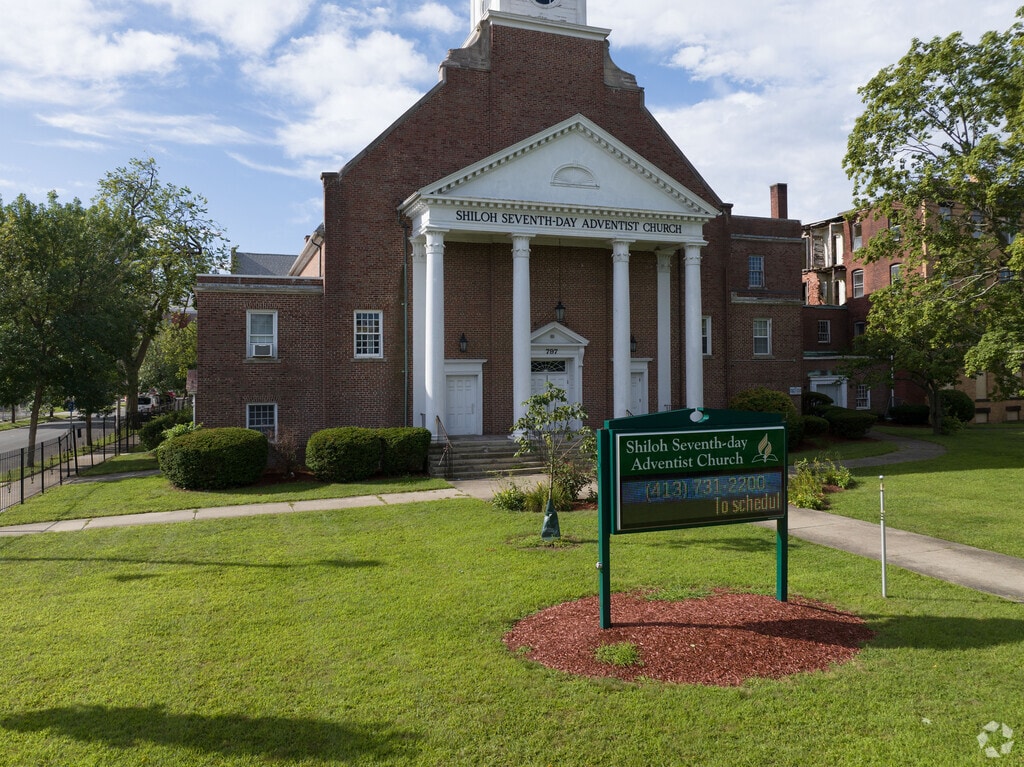 Seventh-Day Adventist School is a private religious school found in the Old Hill section.