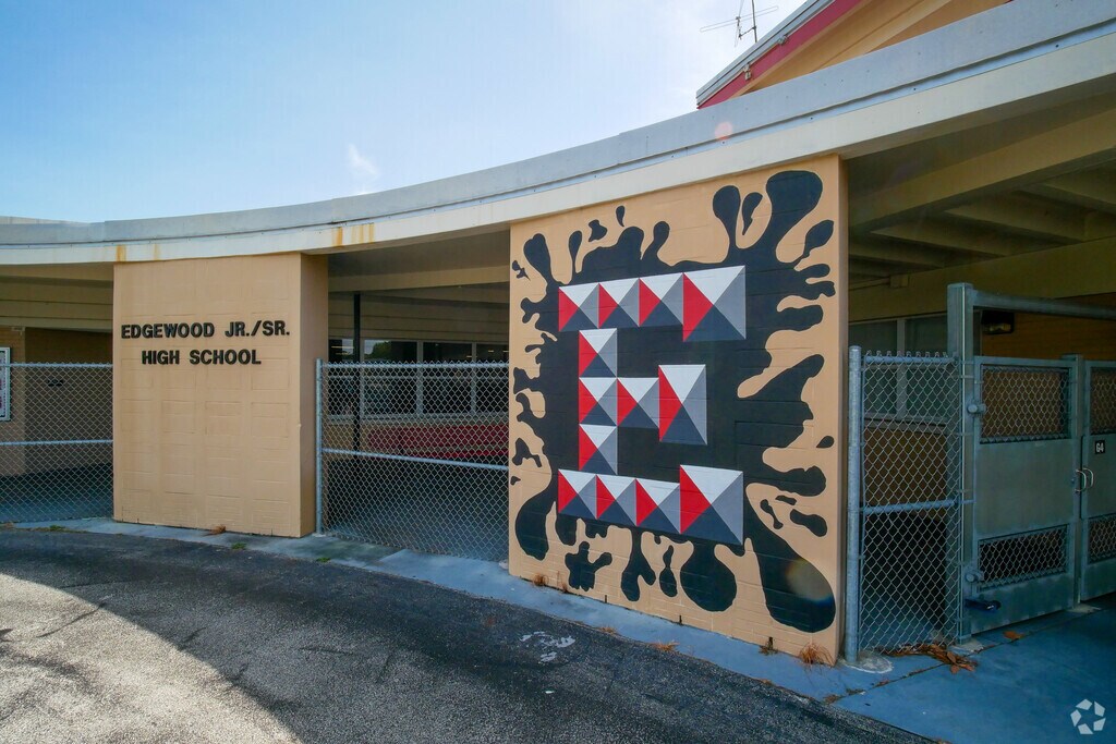 Edgewood Jr/Sr High School front entrance has a mural.