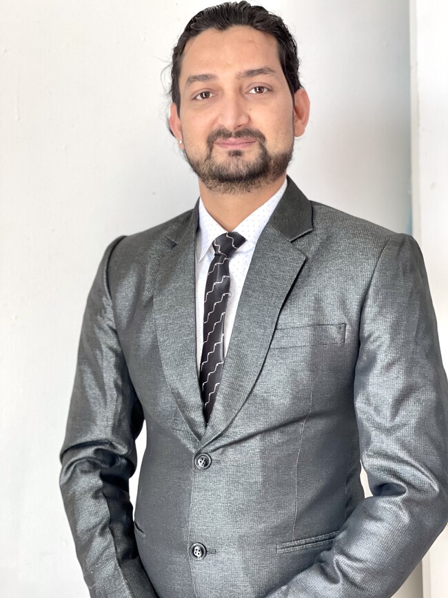 Agent Photo