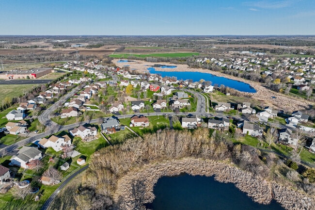 Residential neighborhoods around Monticello enjoy quiet streets and pond views.