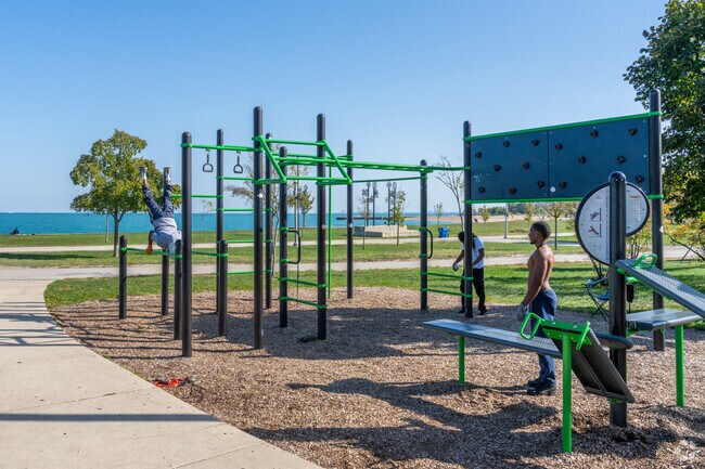 Workout at the gym in Burnham (Daniel) Park.