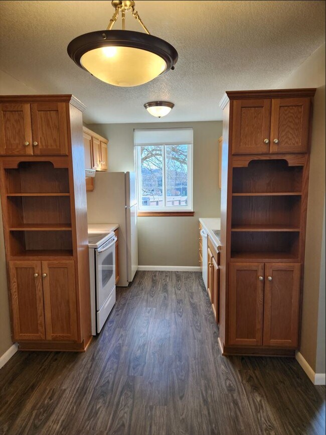 358 Elton Hills Dr NW unit 12, Rochester, MN 55901 - photo 6