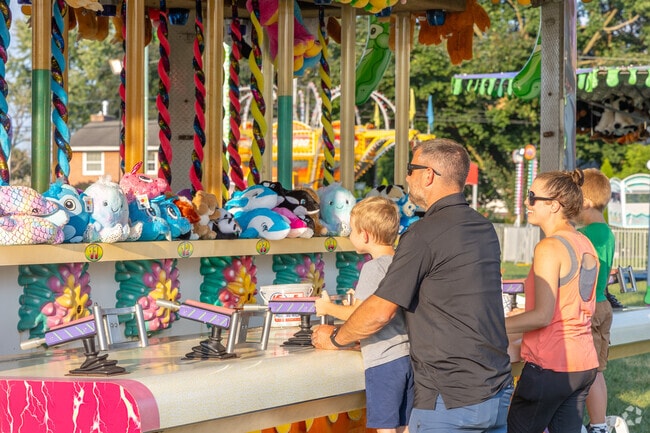 Families join in games during East Pete Days celebrations.