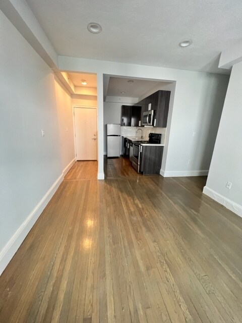 80 Peterborough St unit 4, Boston, MA 02215 - photo 1