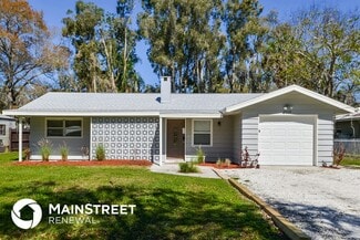 2839 Hope St, Sarasota, FL 34231