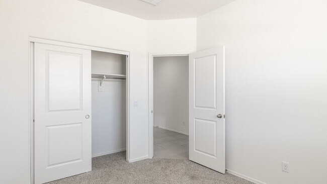 10617 W Spencer Run, Tolleson, AZ 85353 - photo 4