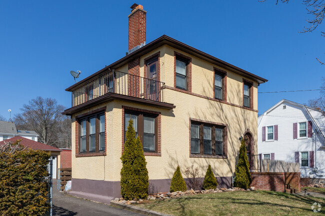 Mission-style homes packed with character can be found throughout Annex.