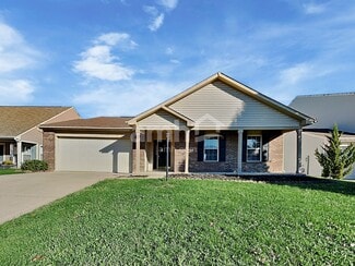 7864 Fox Glen Dr, Indianapolis, IN 46239